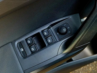 SEAT Arona – thumbnail 31