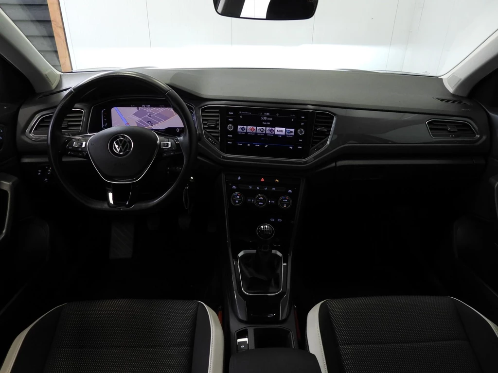 Volkswagen T-Roc – foto 8