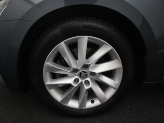 Škoda Superb – thumbnail 12