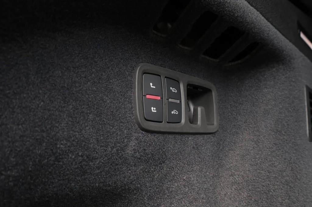 Audi Q8 – foto 18