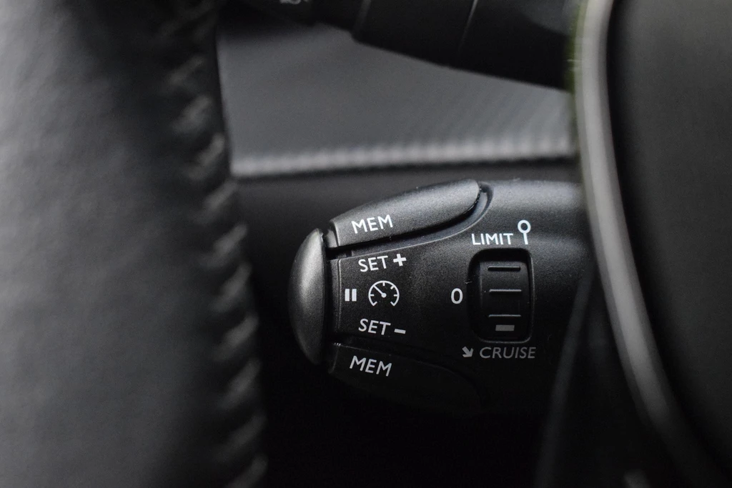 Peugeot e-208 – foto 23