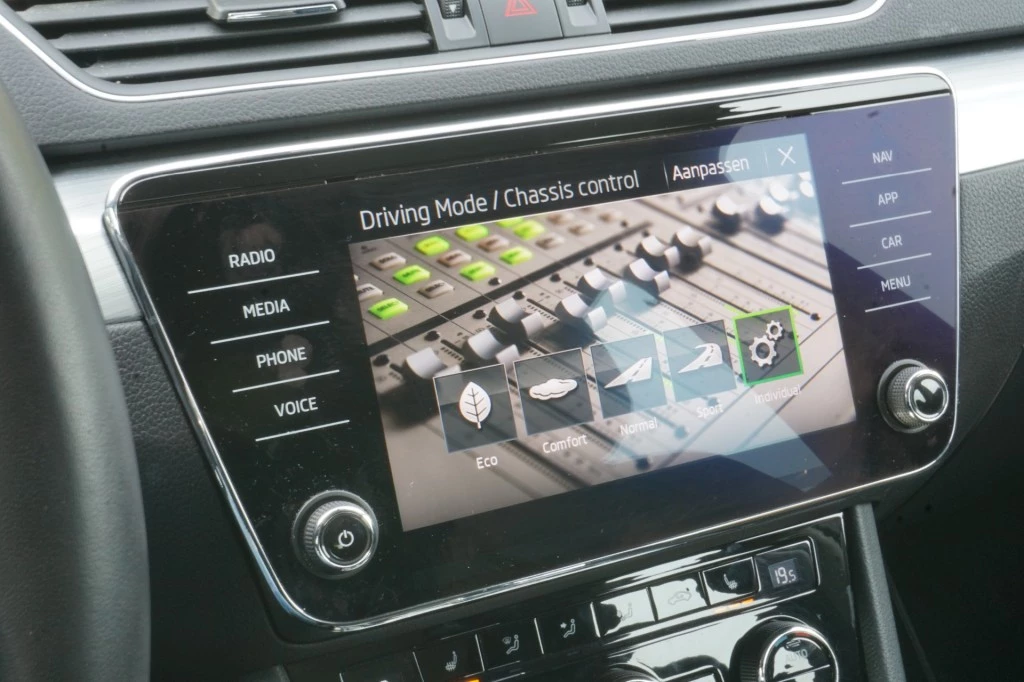 Škoda Superb – foto 18