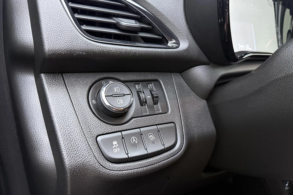 Opel KARL – foto 24