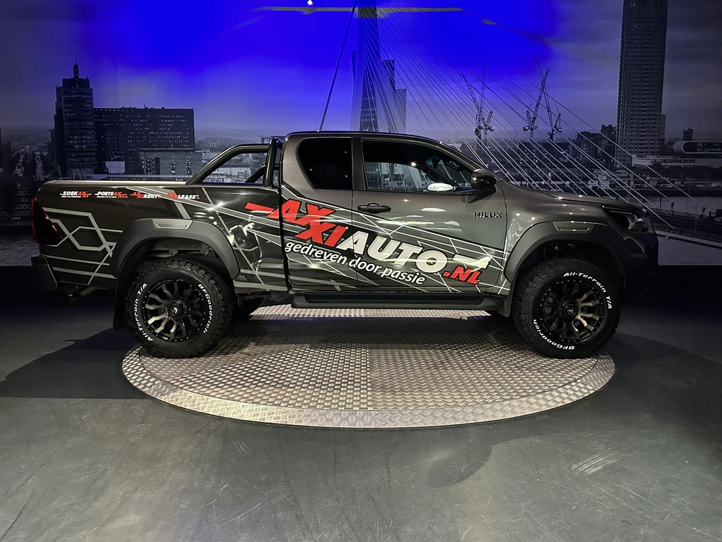 Toyota Hilux – foto 15