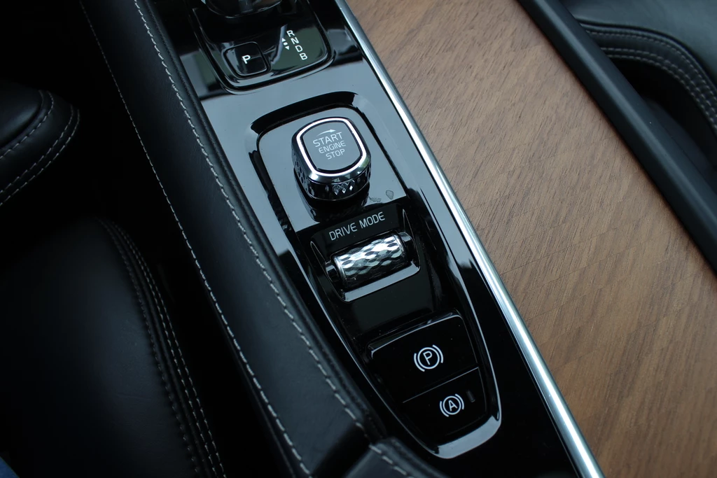 Volvo XC90 – foto 31