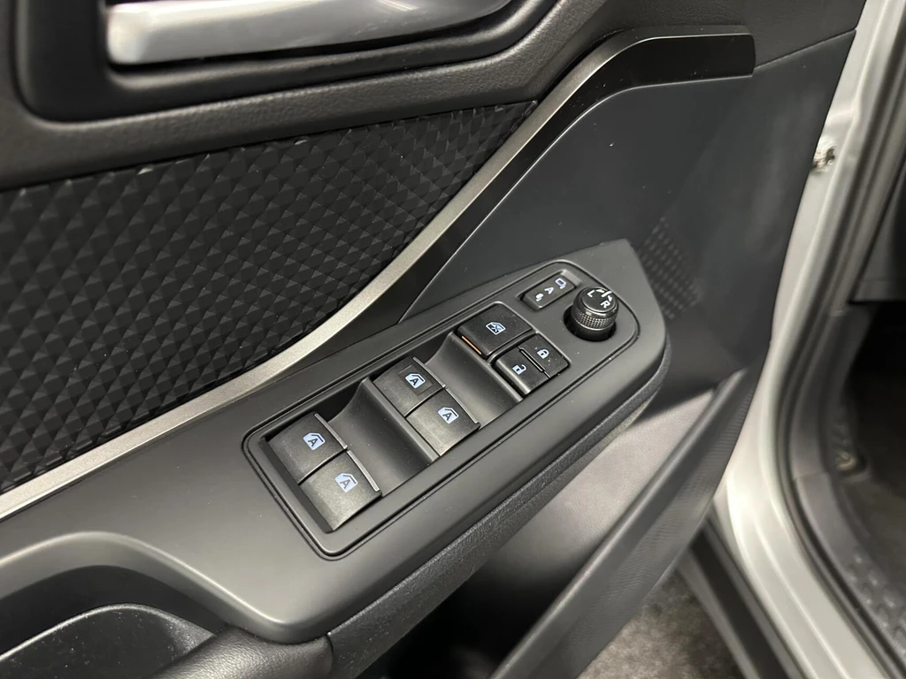 Toyota C-HR – foto 17