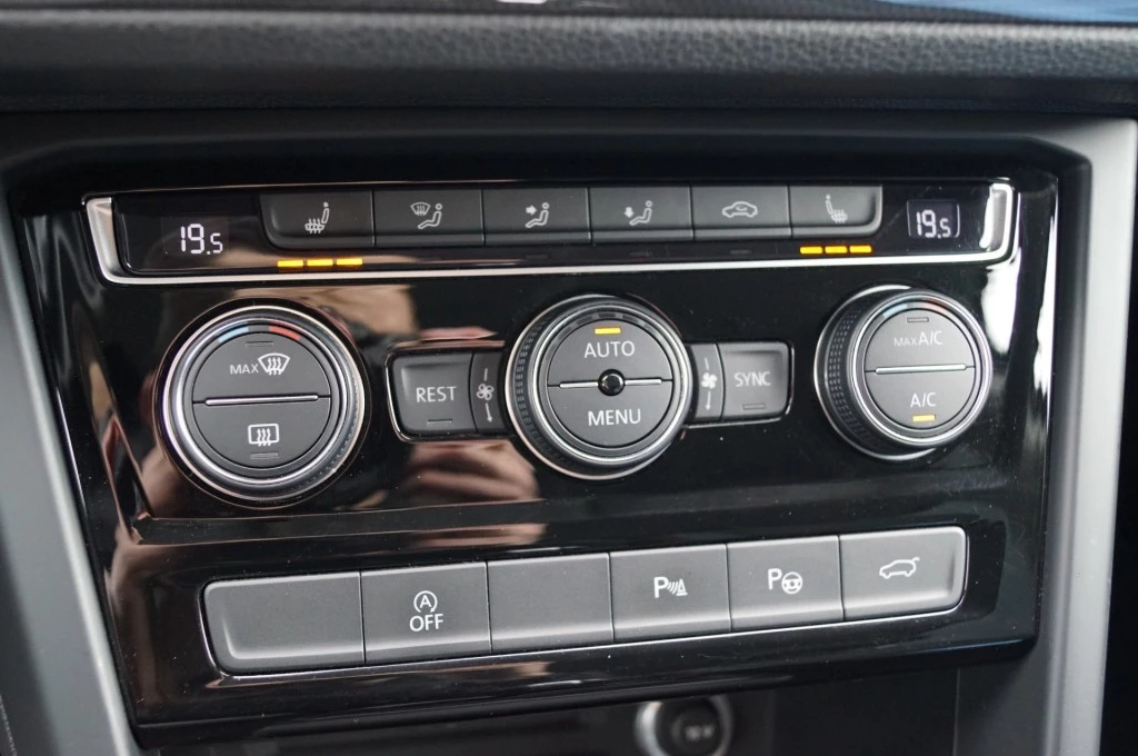 Volkswagen Touran – foto 28