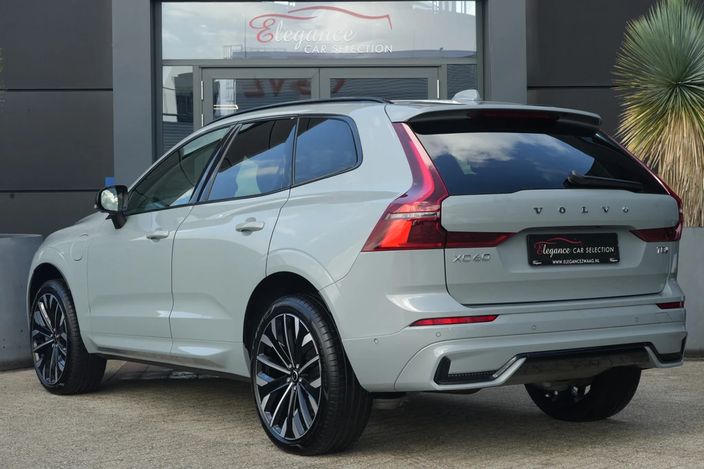 Volvo XC60 – foto 2