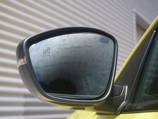 Peugeot e-208 – thumbnail 9