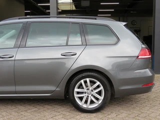 Volkswagen Golf – thumbnail 4