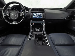 Jaguar XE – thumbnail 7