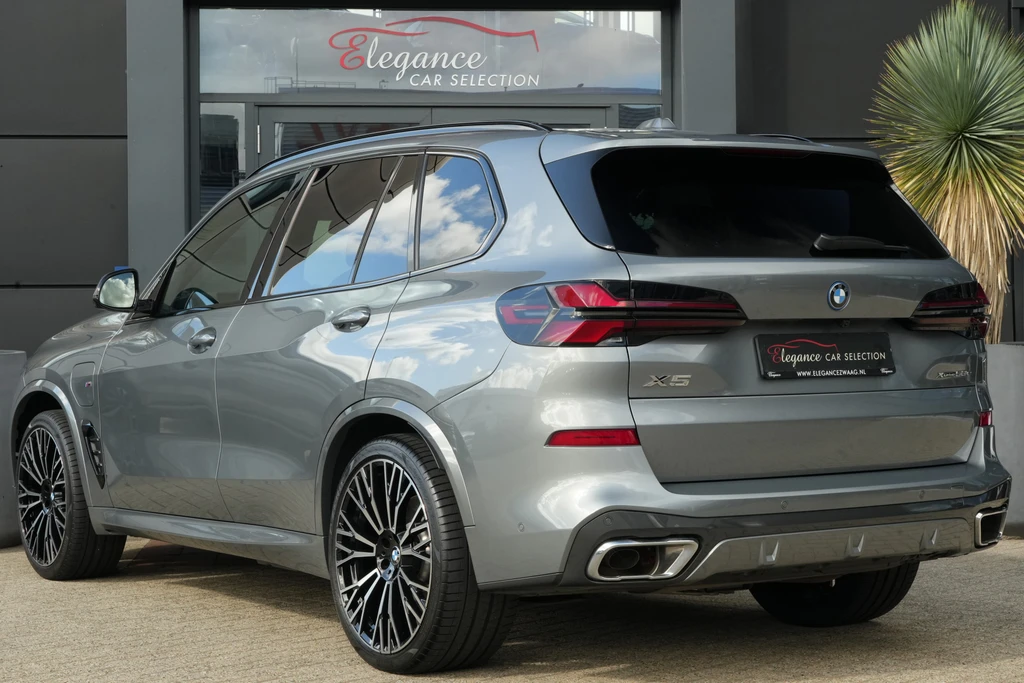 BMW X5 – foto 2
