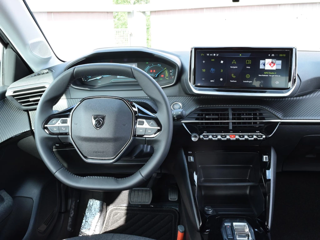 Peugeot e-208 – foto 9