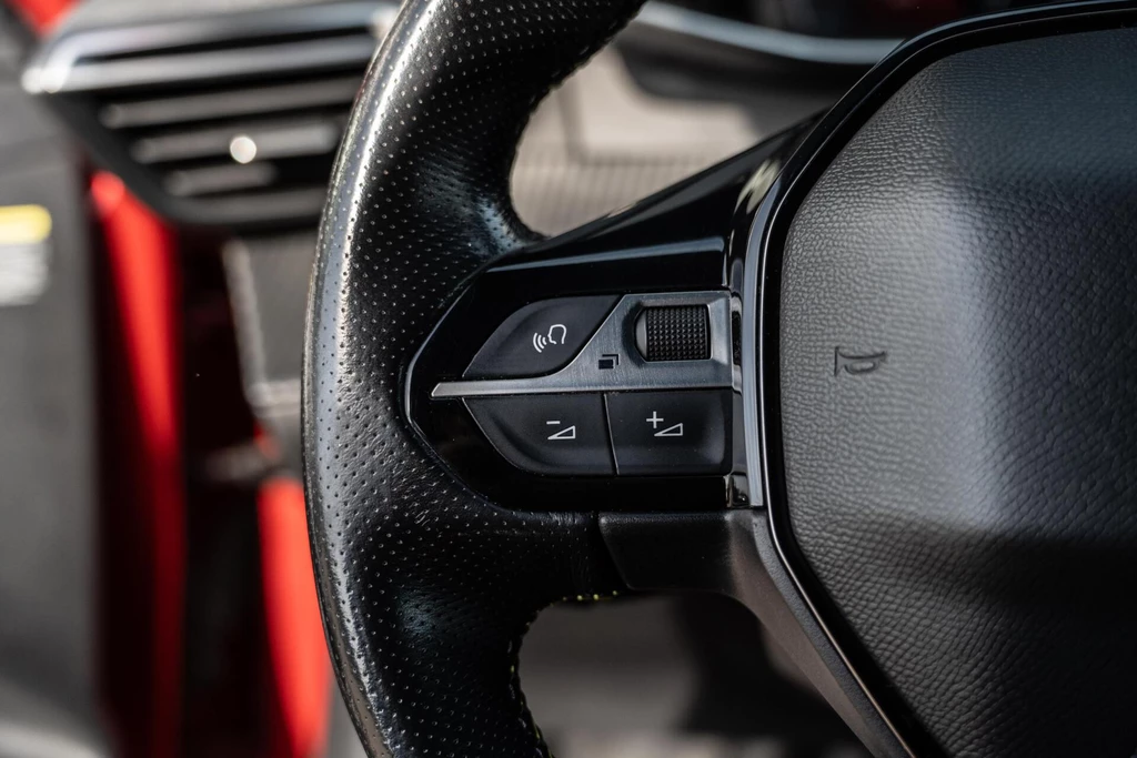 Peugeot 208 – foto 21