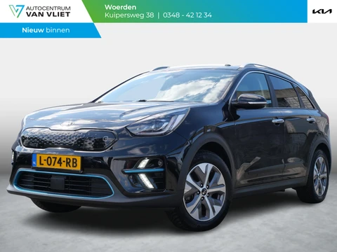 Kia e-Niro ExecutiveLine 64 kWh | SOH 94,1 | 3Fase | Trekhaak | Stoel/Stuurverwarming | Navi | Adaptief | Carplay |