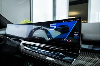 BMW M5 – thumbnail 23