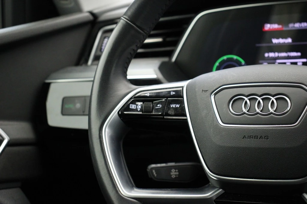 Audi e-tron – foto 18