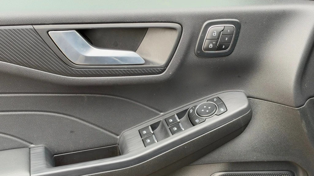 Ford Kuga – foto 23