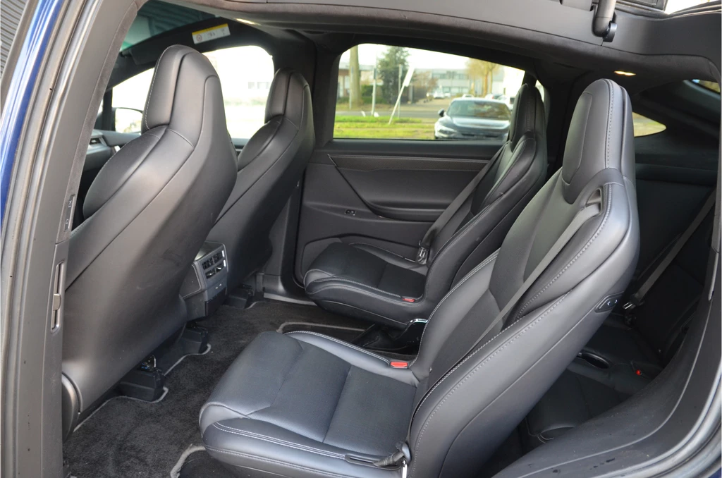 Tesla Model X – foto 13