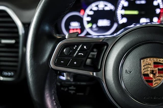 Porsche Cayenne – thumbnail 38