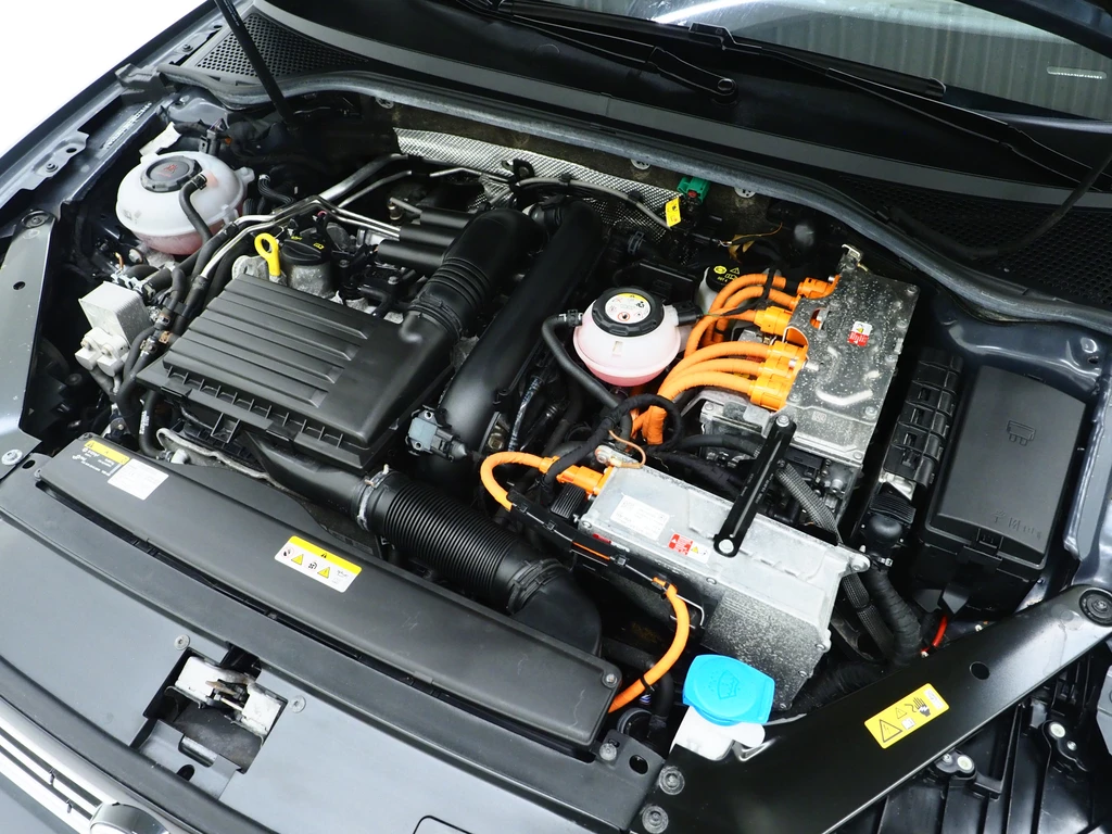 Volkswagen Passat – foto 12