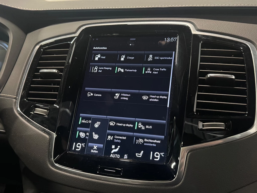 Volvo XC90 – foto 21