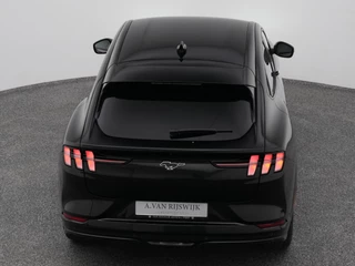Ford Mustang Mach-E – thumbnail 8