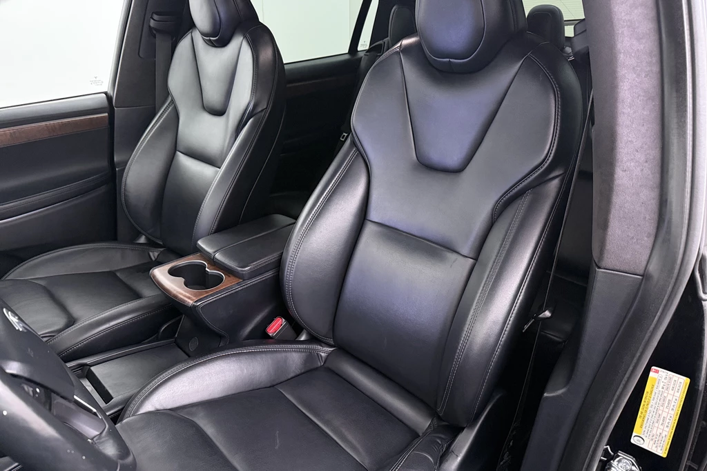 Tesla Model X – foto 7
