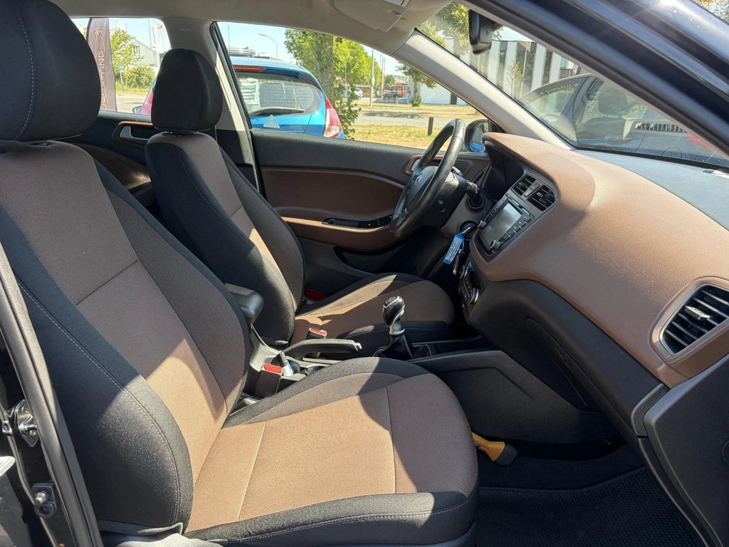 Hyundai i20 – foto 11