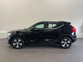 Volvo XC40 – thumbnail 2