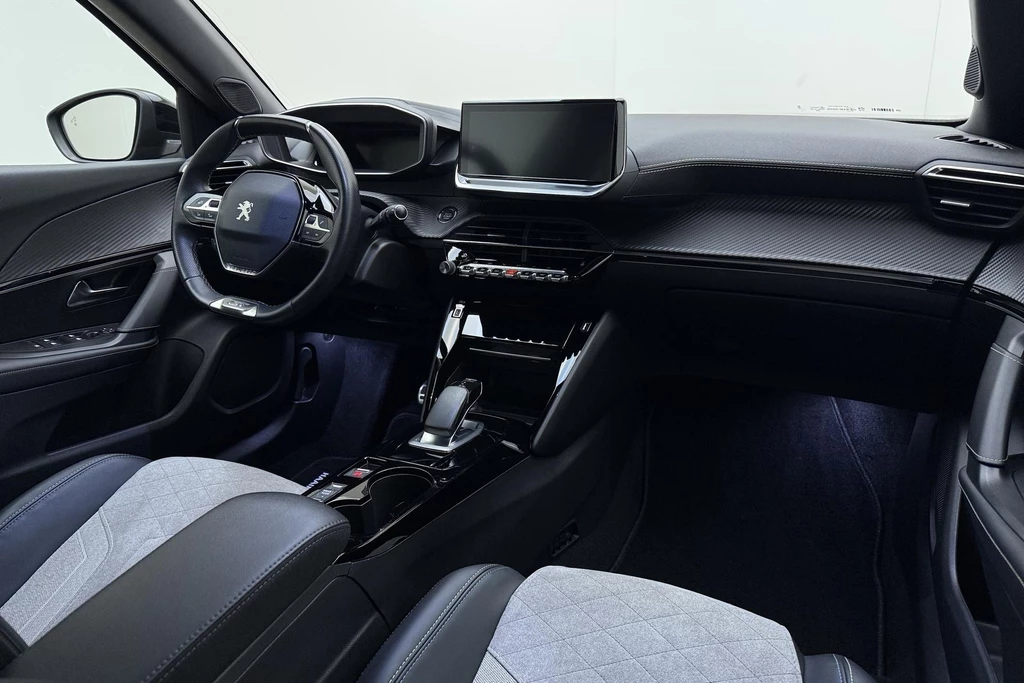 Peugeot e-2008 – foto 15
