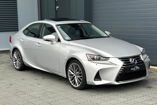 Lexus IS – thumbnail 6