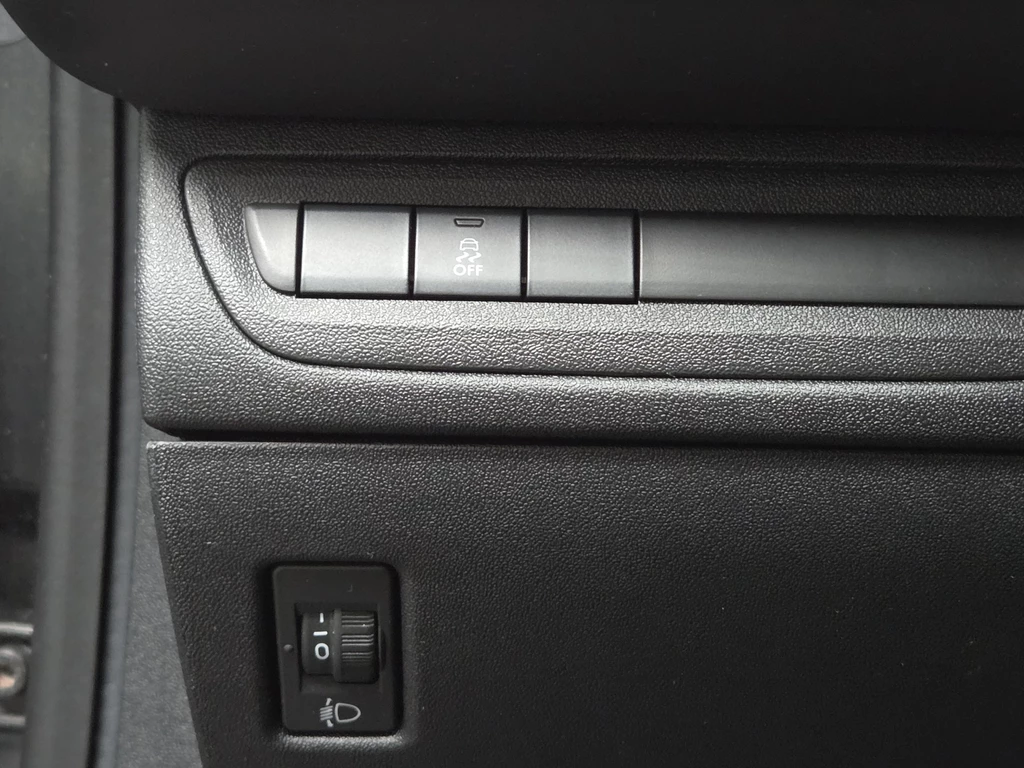 Peugeot 208 – foto 23