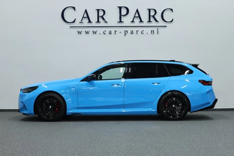 BMW 5-serie Touring M5 INDIVIDUAL RIVIERA BLUE/M DRIVERS PROF/21" LMV/BOWERS & WILKINS/PANO/HUD/ACC/ECC/FABRIEKSGARANTIE!