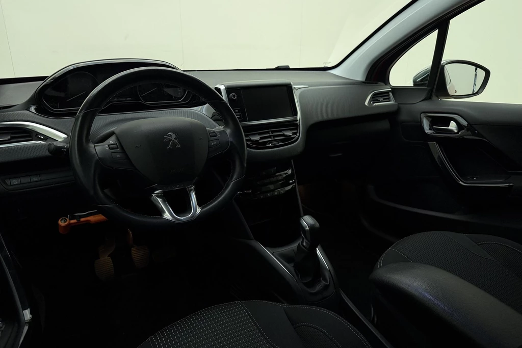 Peugeot 208 – foto 17