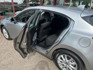 Mazda 3 – thumbnail 3