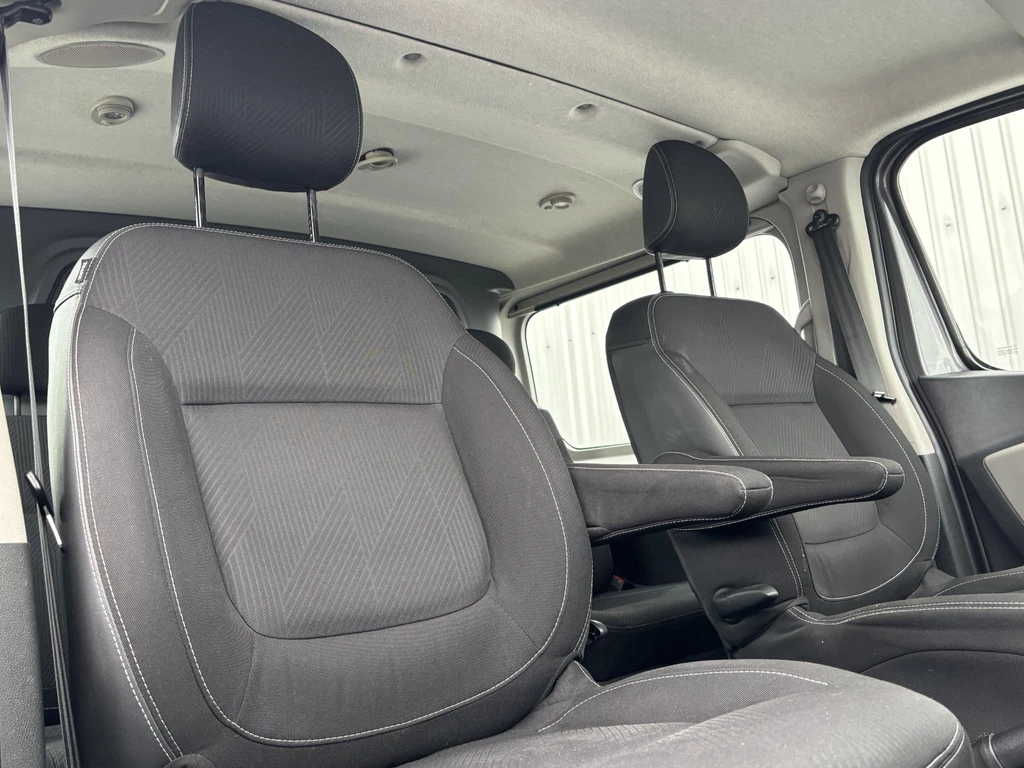 Renault Trafic – foto 21