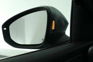 Volkswagen T-Roc – thumbnail 10