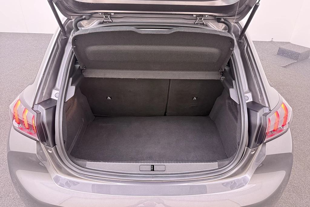 Peugeot 208 – foto 12