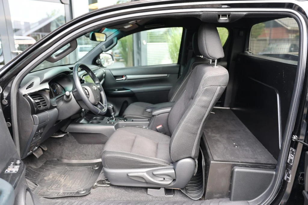 Toyota Hilux – foto 8