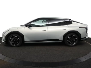 Kia EV4 – thumbnail 3