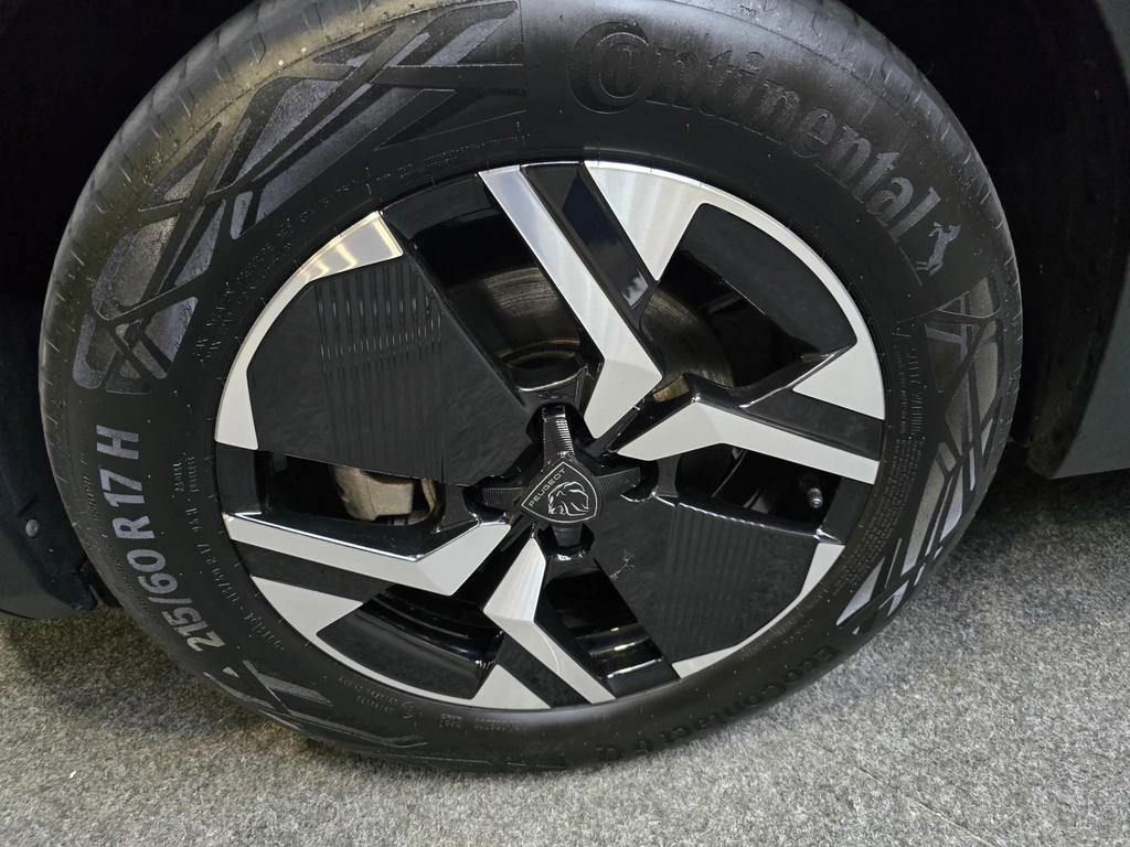 Peugeot e-2008 – foto 8