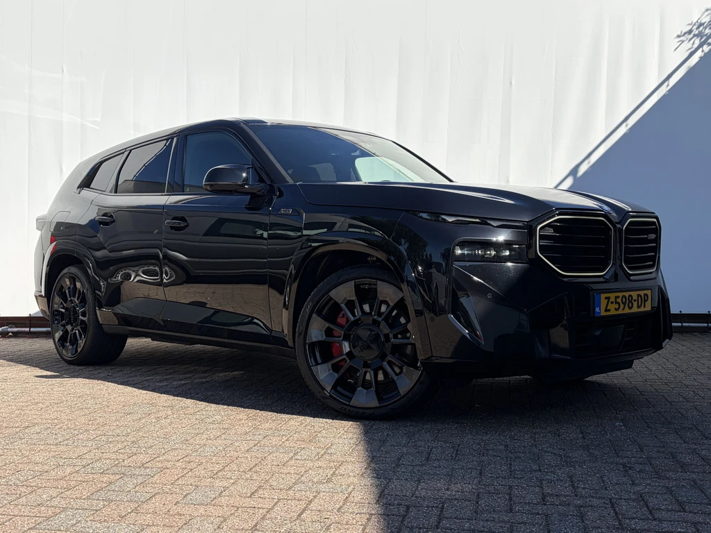 BMW XM – foto 12