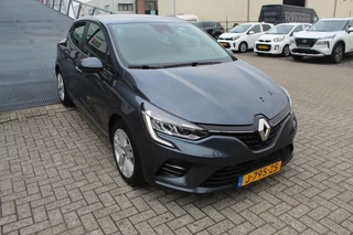 Renault Clio – thumbnail 7