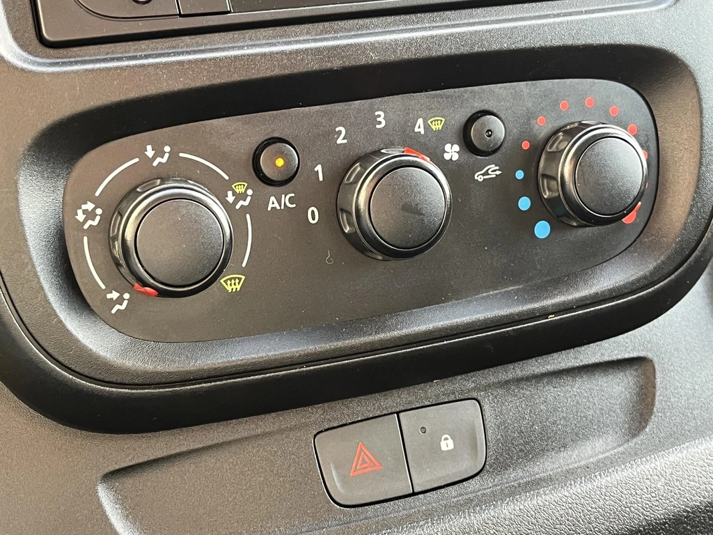 Renault Trafic – foto 14