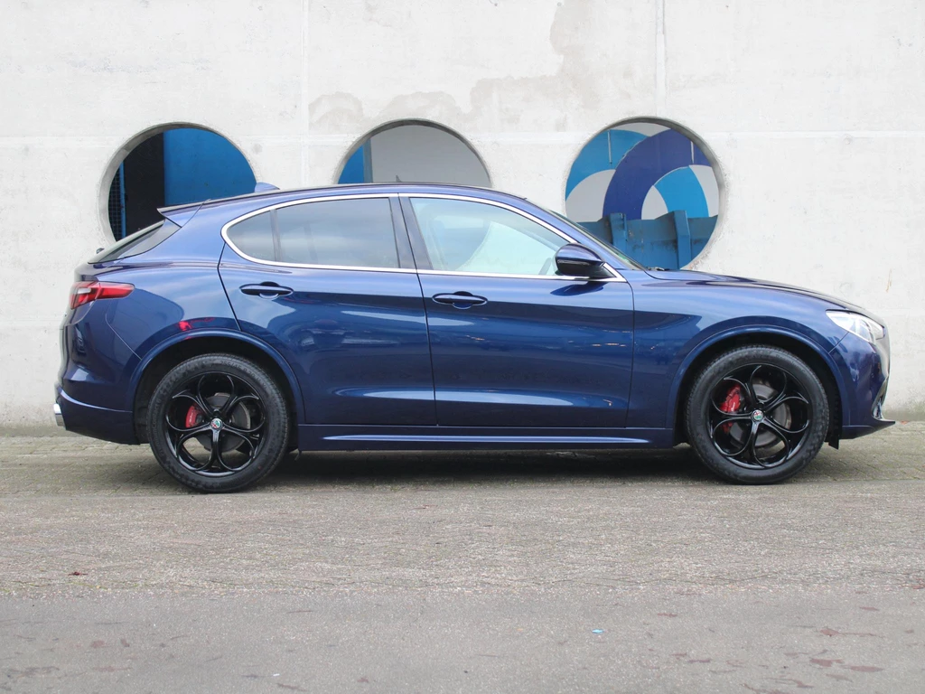 Alfa Romeo Stelvio – foto 5