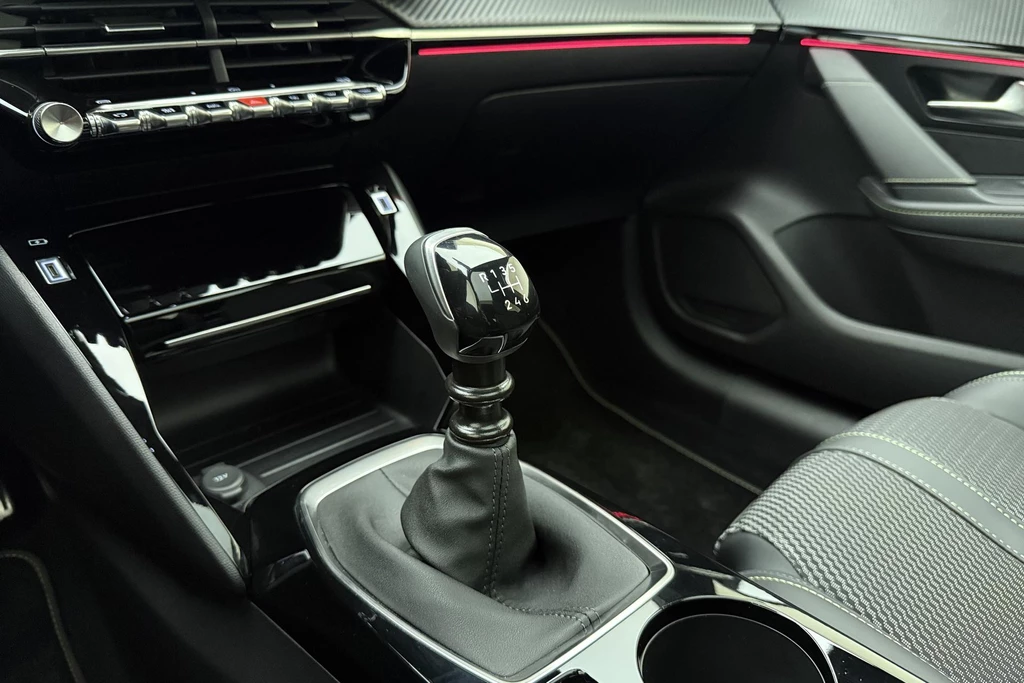 Peugeot 208 – foto 32