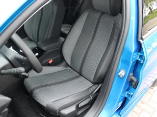 Peugeot 208 – thumbnail 10