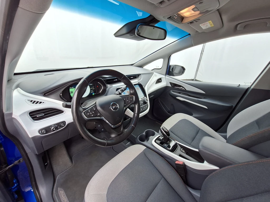 Opel Ampera-e – foto 11