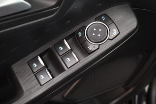 Ford Kuga – thumbnail 15